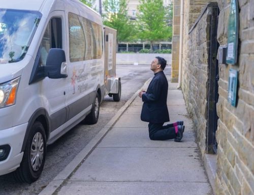 Worth a thousand words: O come, let us adore him