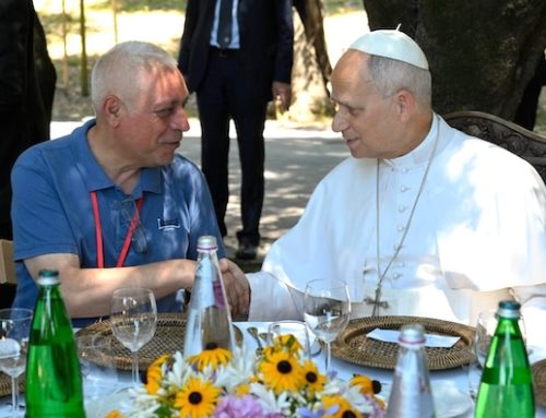 Pope Leo dines with the poor: ‘I came without a speech, but with hunger’